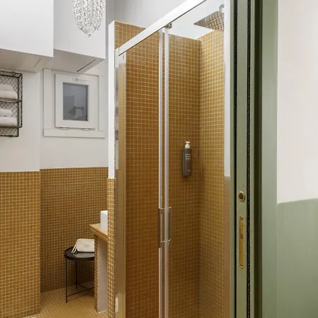 Salotto Monti 3*